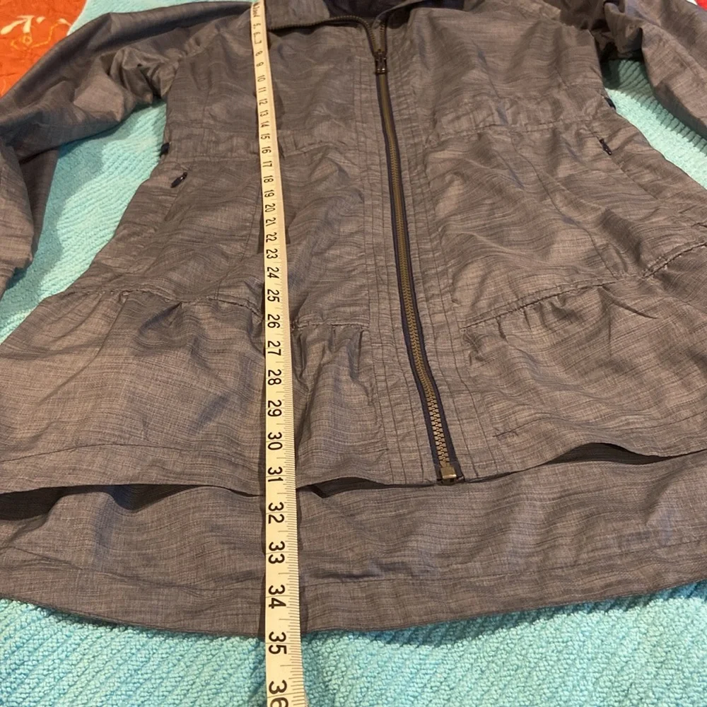 Athleta City Chic lightweight rain Jacket - Picture 14 of 16